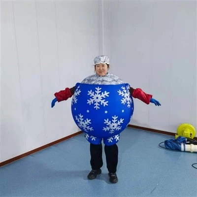 Oppustelig bold kostume